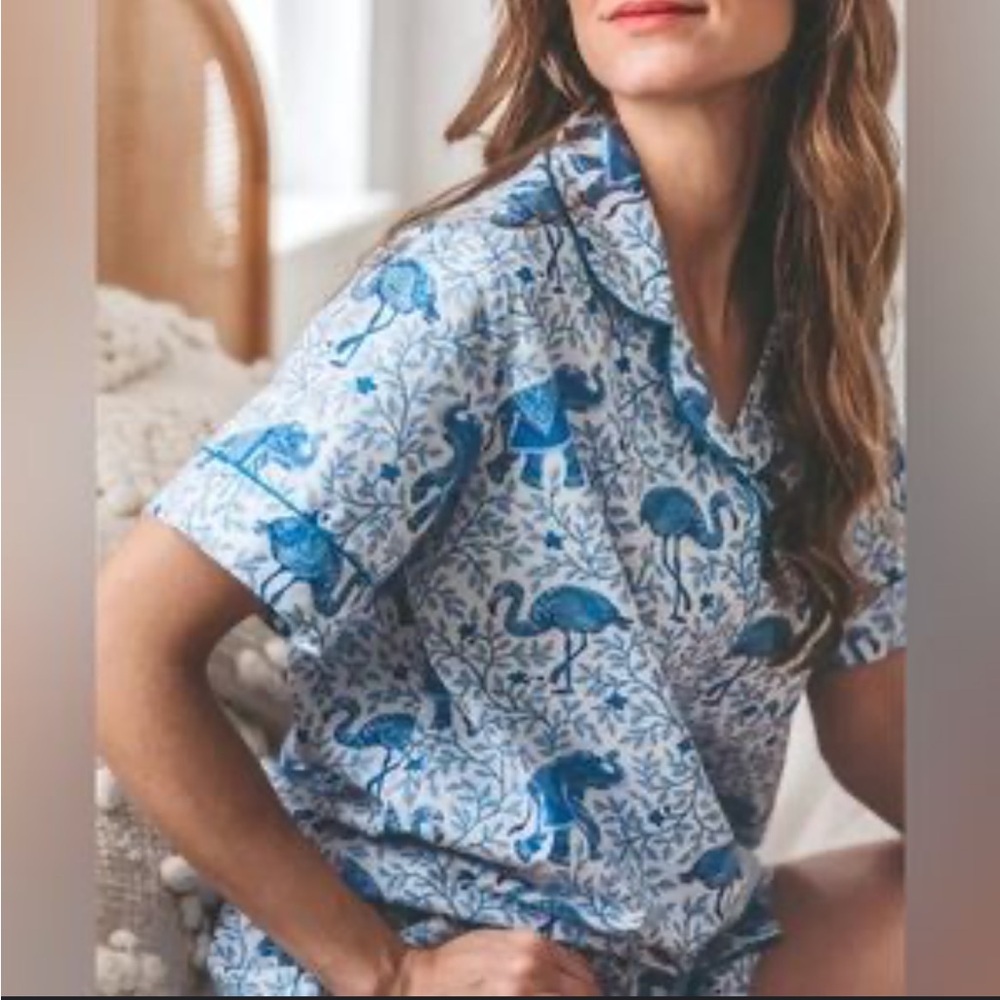 Printfresh size L, short sleeve & shorts matching pajama set. Never washed/worn
